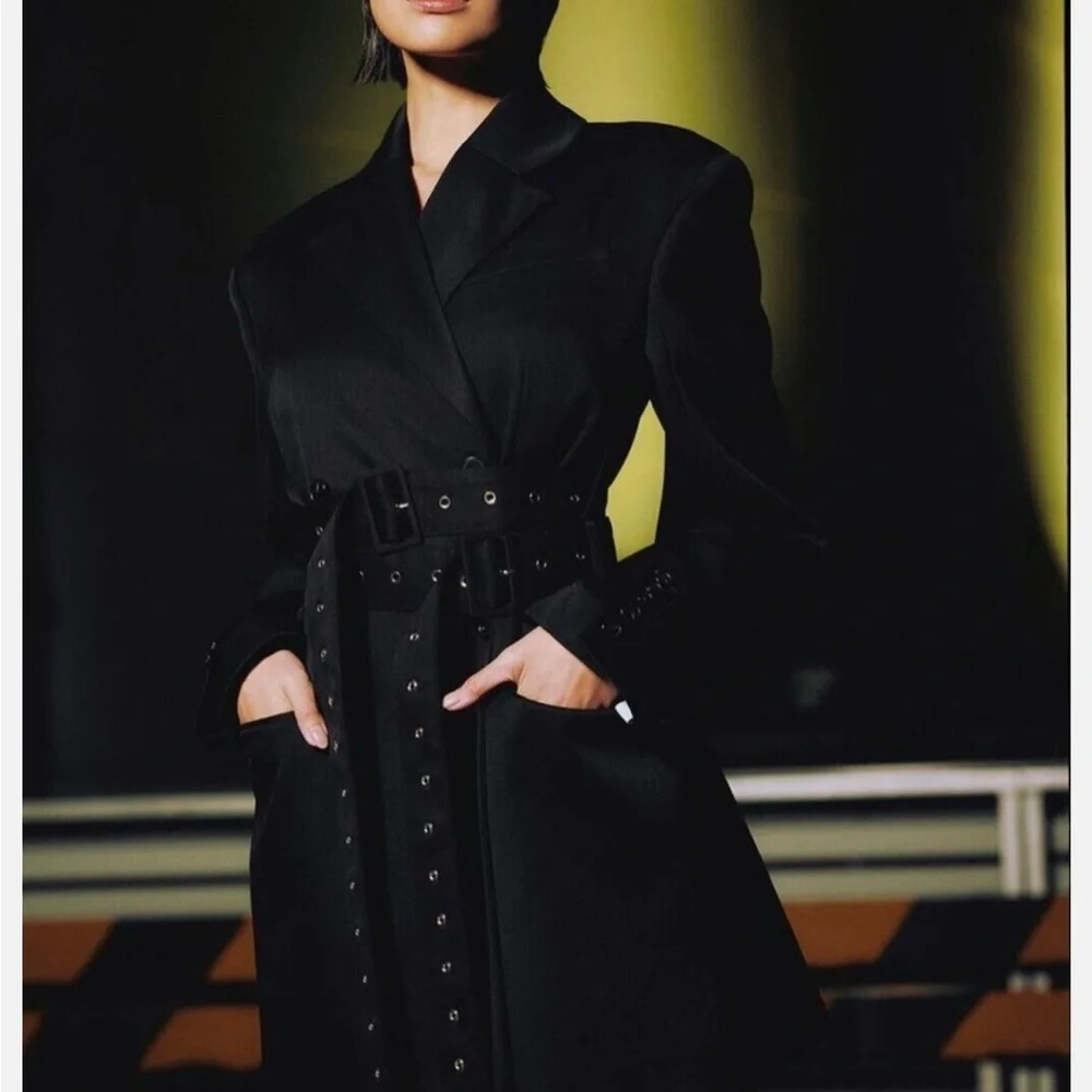 Industrial Chic Black Belted Blazer - Picture 4 of 9